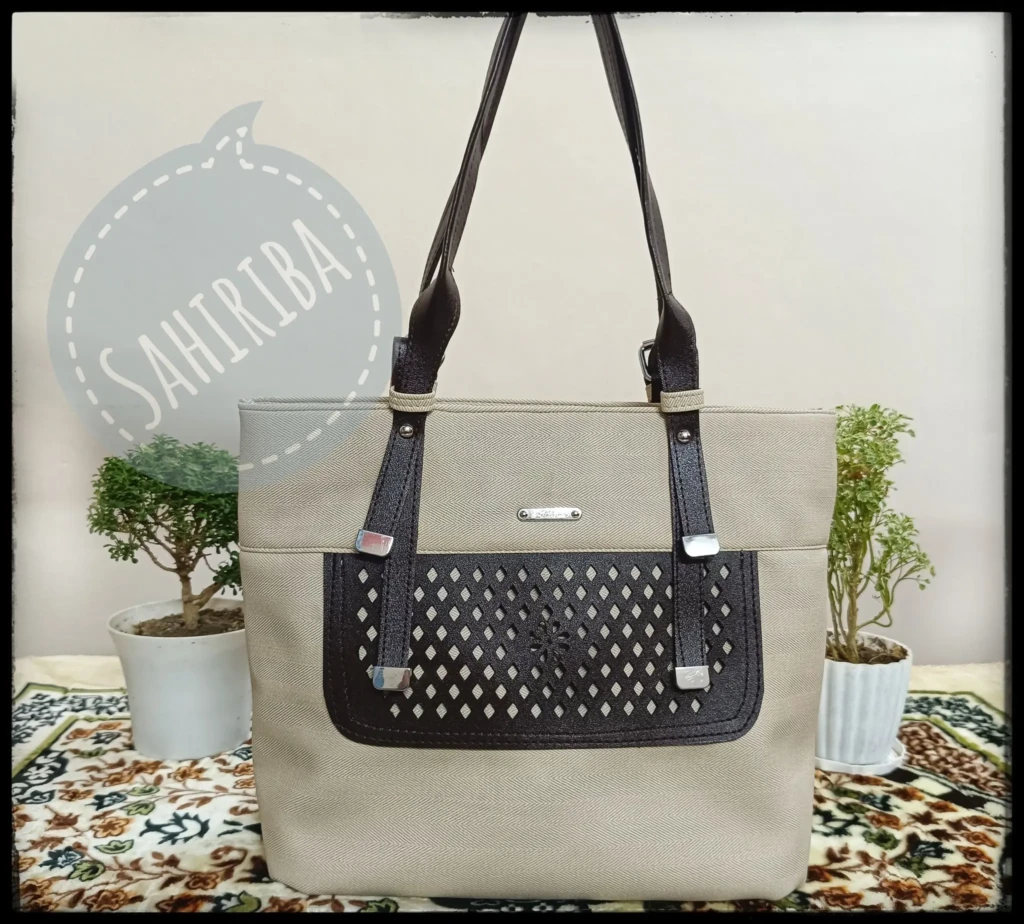 Elegant Shoulder Tote white
